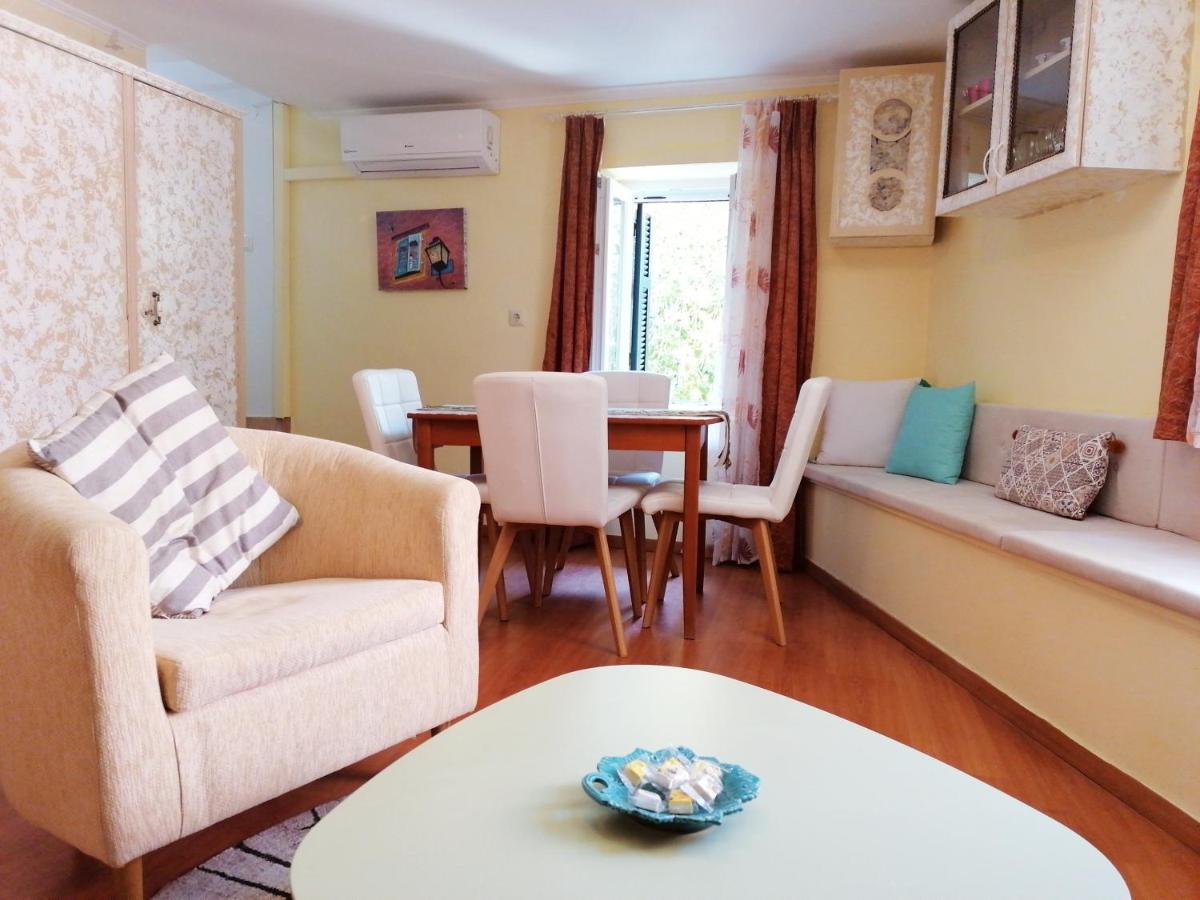 Venetian Well Cozy Apartment Corfu Old Town Eksteriør bilde