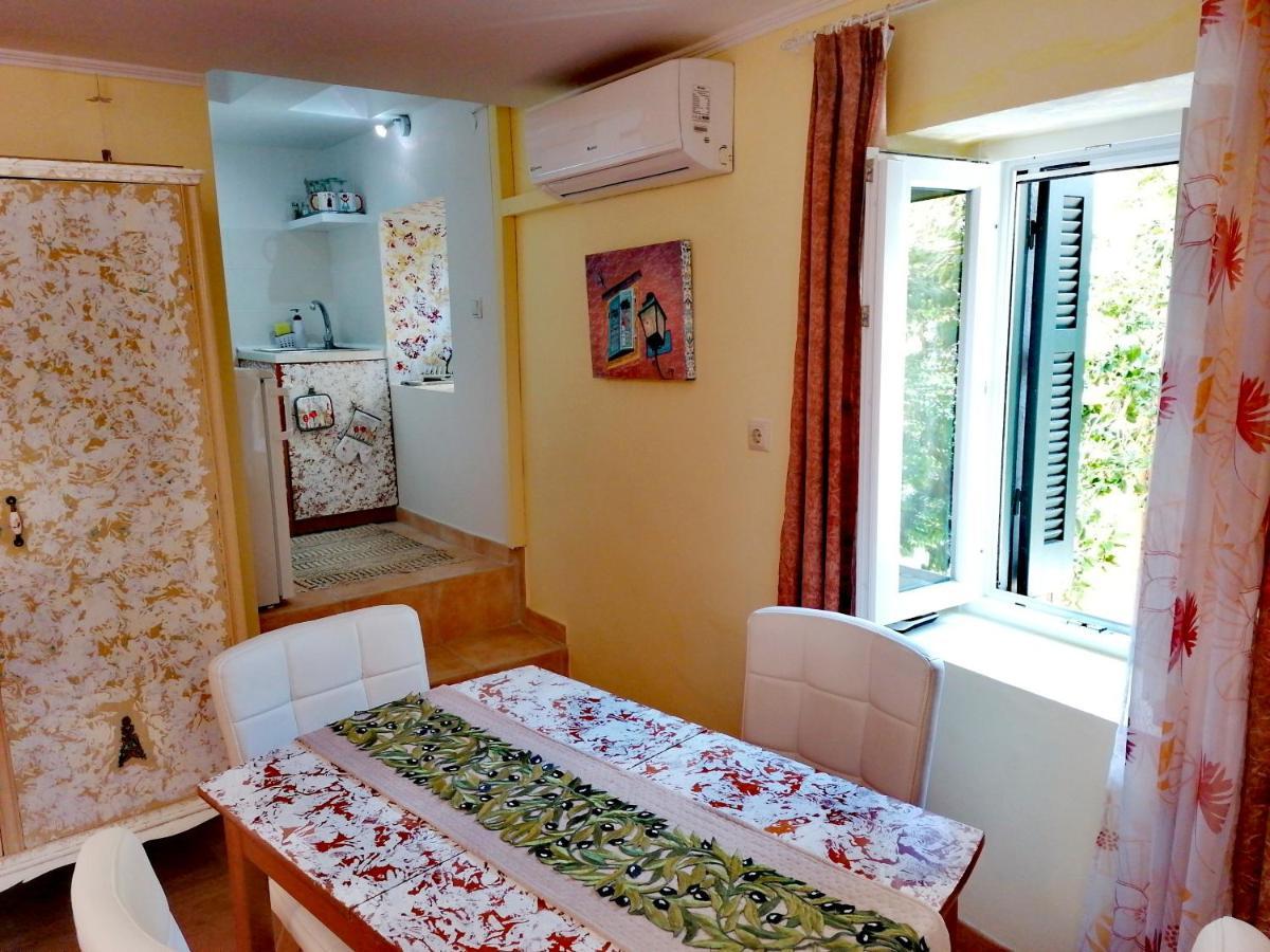 Venetian Well Cozy Apartment Corfu Old Town Eksteriør bilde