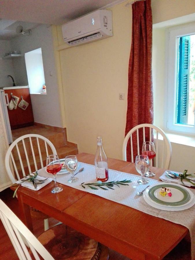 Venetian Well Cozy Apartment Corfu Old Town Eksteriør bilde
