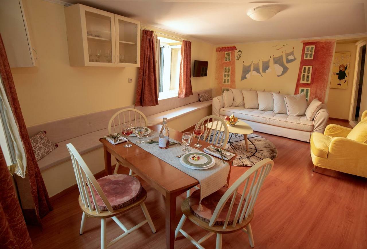 Venetian Well Cozy Apartment Corfu Old Town Eksteriør bilde