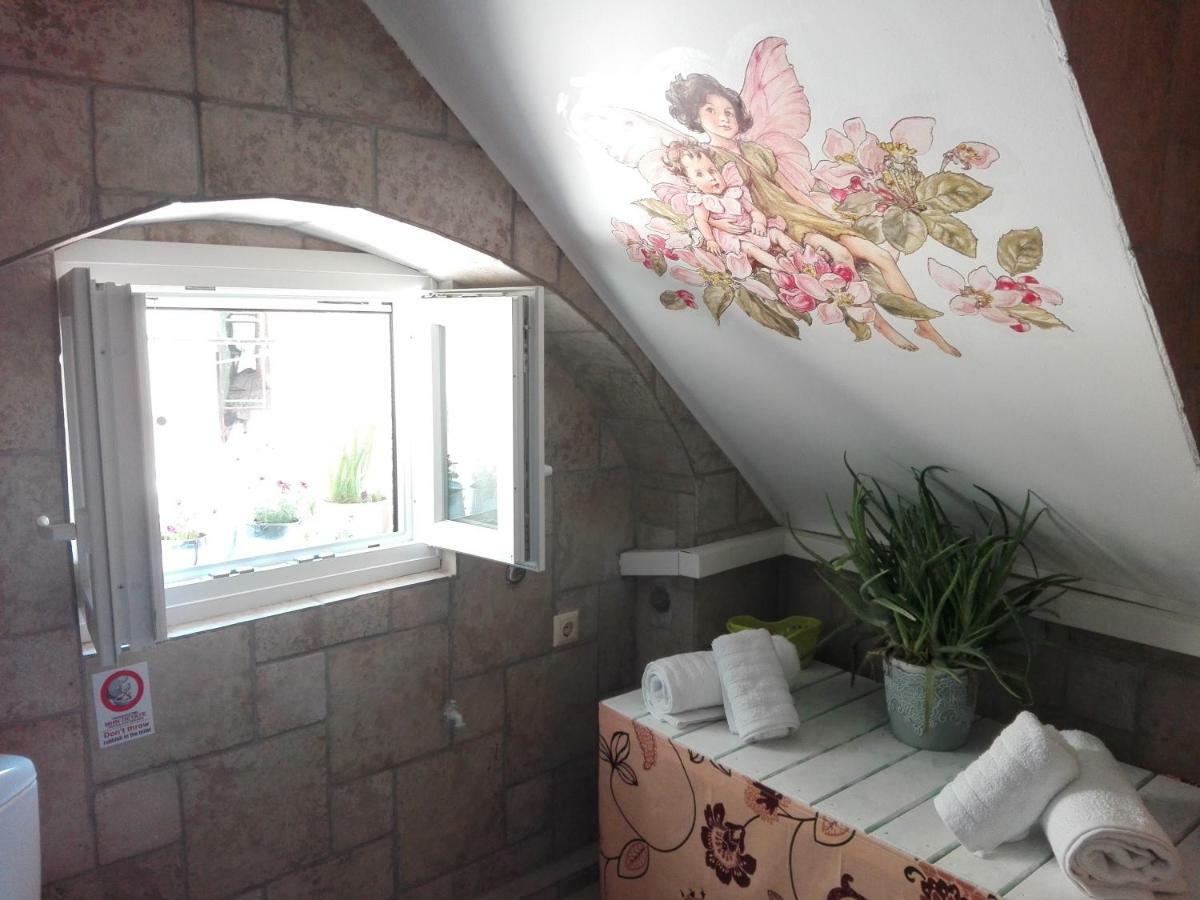 Venetian Well Cozy Apartment Corfu Old Town Eksteriør bilde